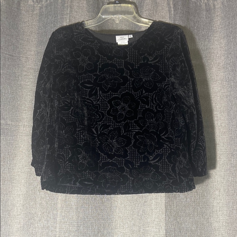 Hot Cotton velvet burn out blouse